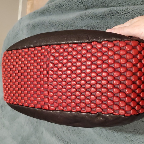 Like NEW Tissa Fontaneda Textured Shoulder Bag - Picture 9 of 12